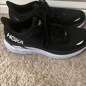 Hokas